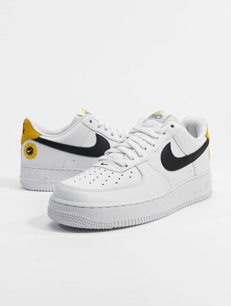 Nike Air Force 1 07 LV8 2  Sneakers