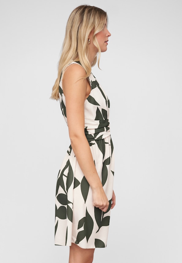 Dress with floral print-3