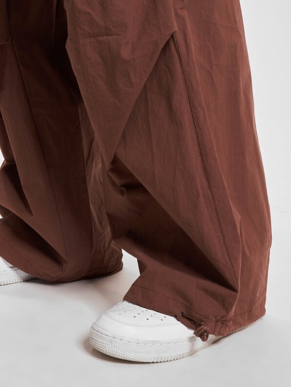 Small Signature Parachute-3