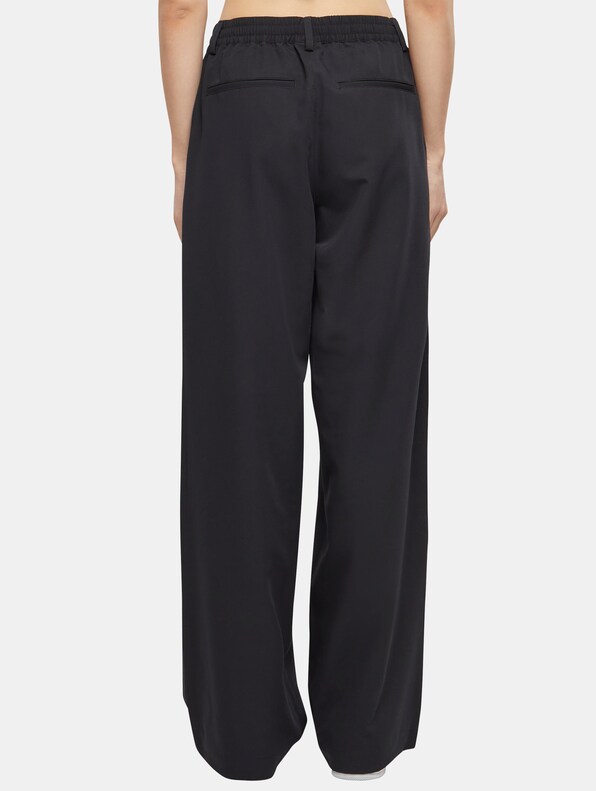 Ultra Wide Pleat-Front-1