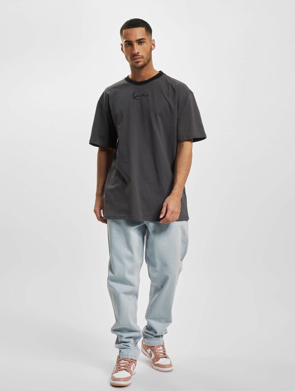 Small Signature Metaverse Block-5