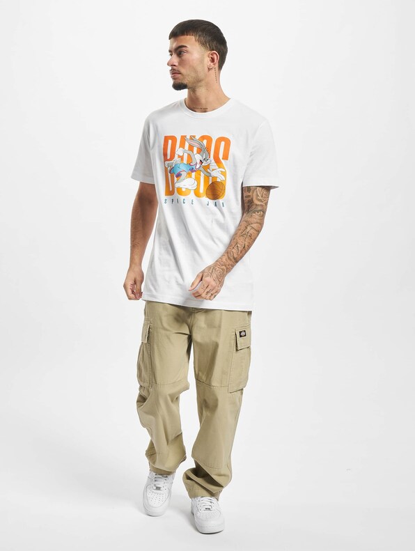 Space Jam Big Bugs Playing-4