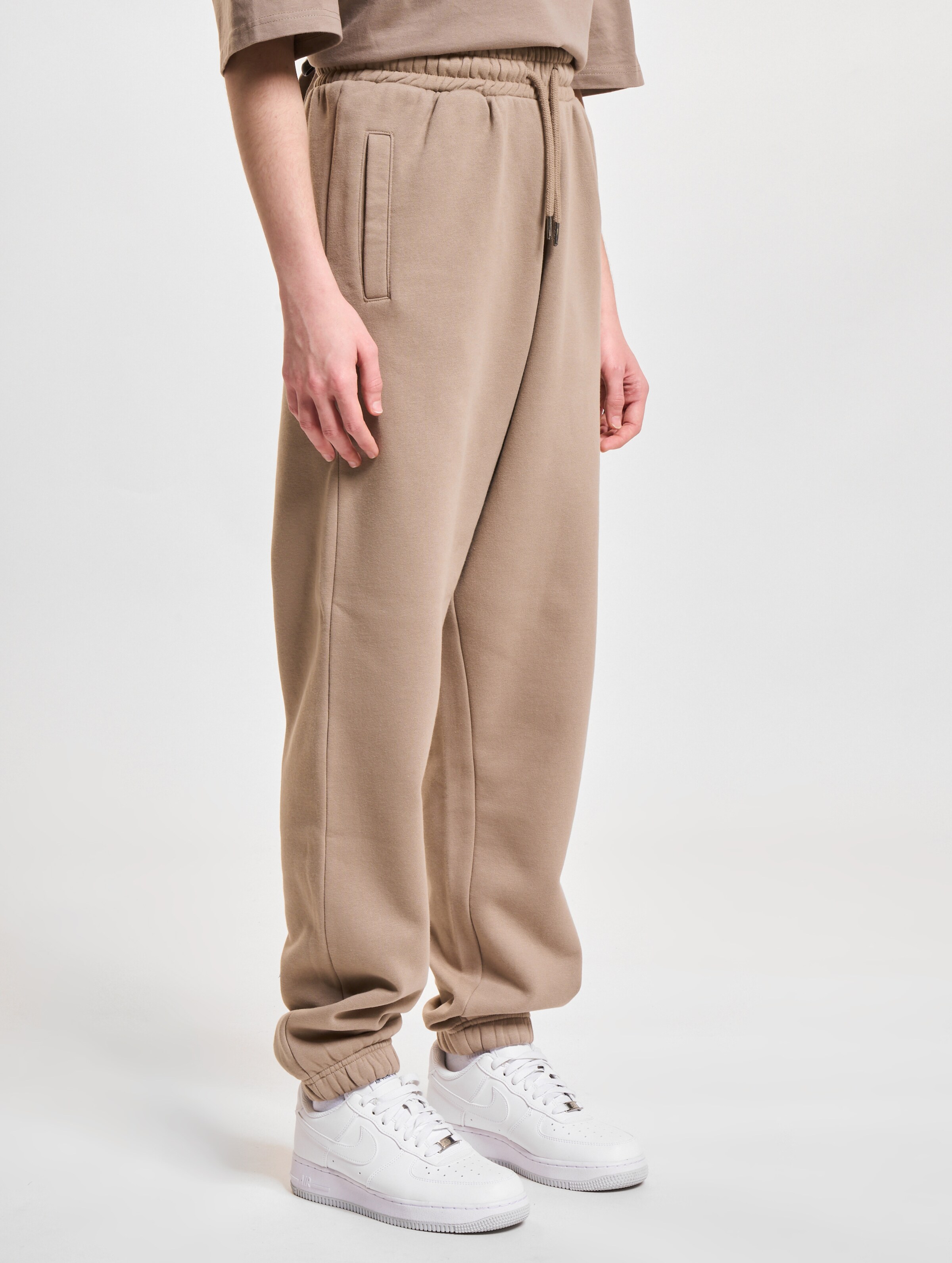 DEF Oversized Sweatpants Vrouwen op kleur bruin, Maat XL