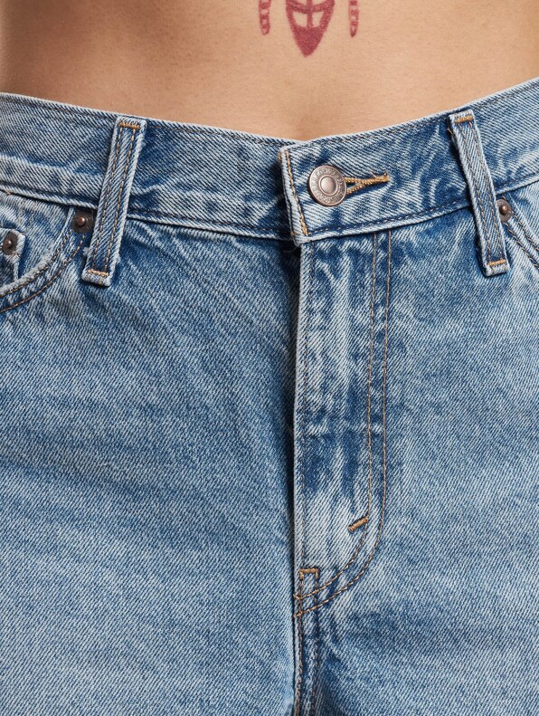 Levi's® 80s Mom Shorts Z7227 Light Indigo-3