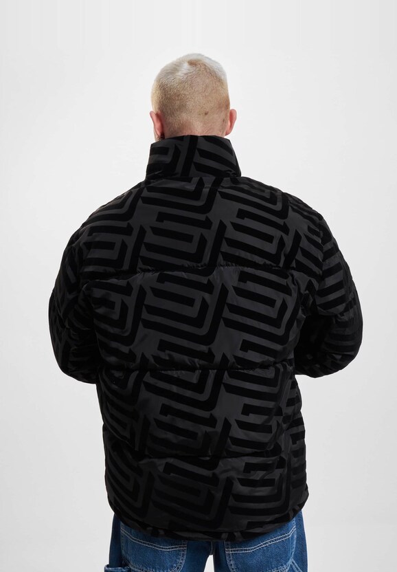 Script Logo Geometric Aop-1