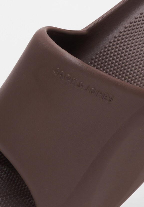 Status Moulded-2
