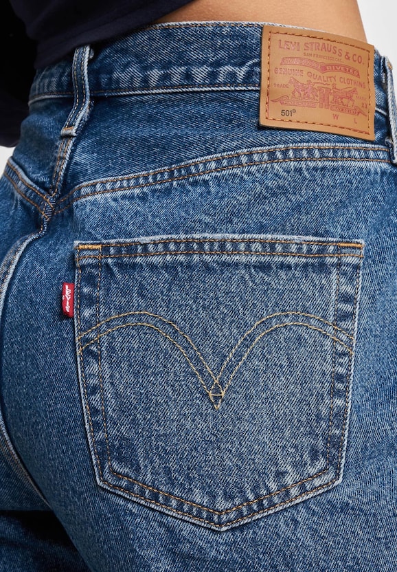 Levi's® 501 90s Straight Fit Jeans-5