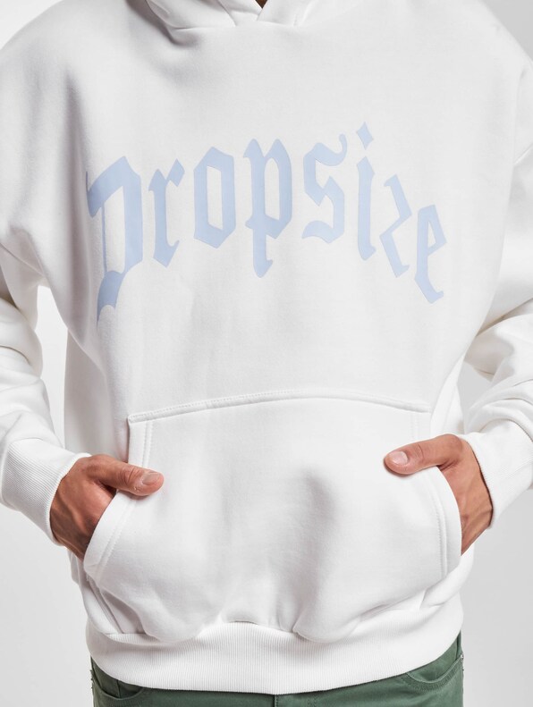 Heavy Oversize Logo Design-3