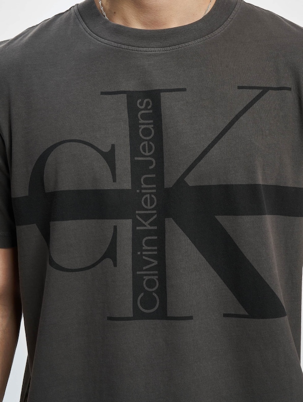 Calvin Klein Stripe Washed T-Shirt Industrial-3