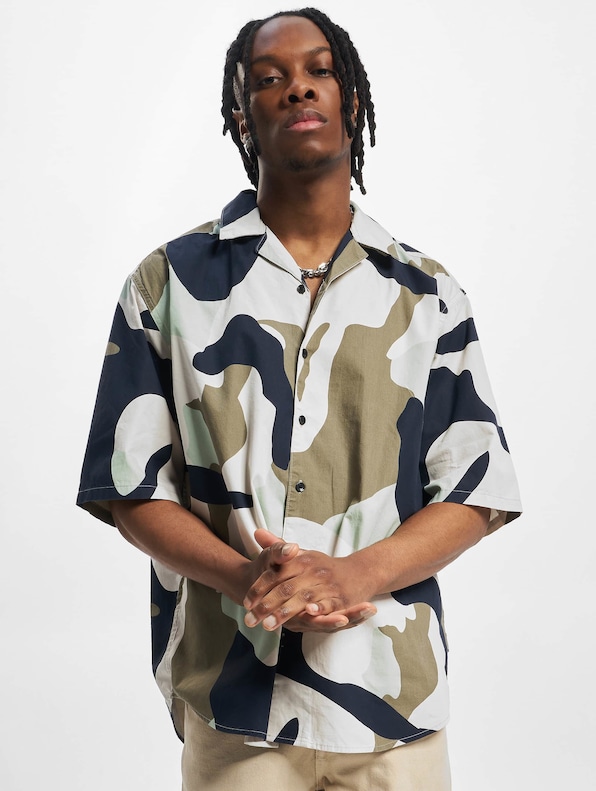 Tie Life Camo Resort-2