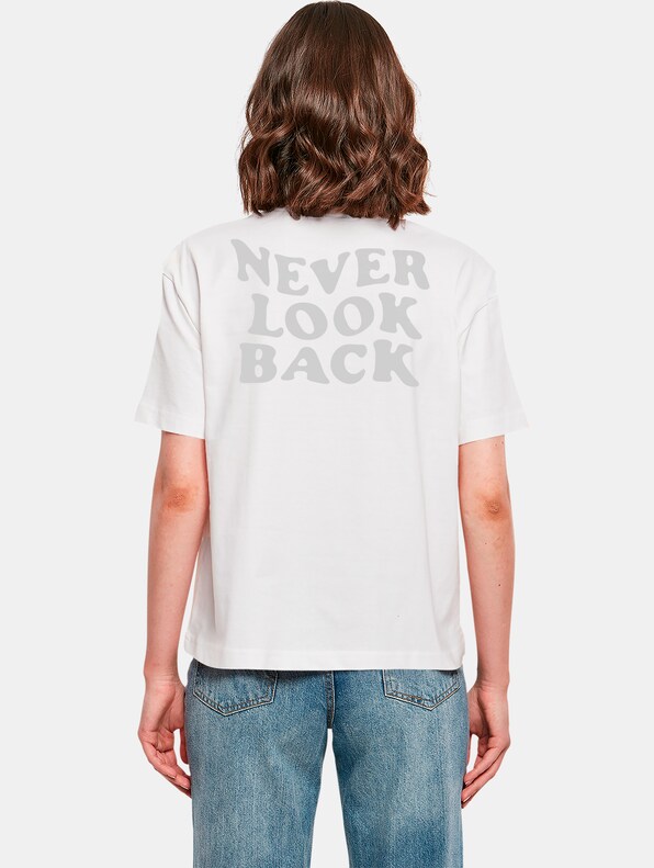 Never Look Back-1