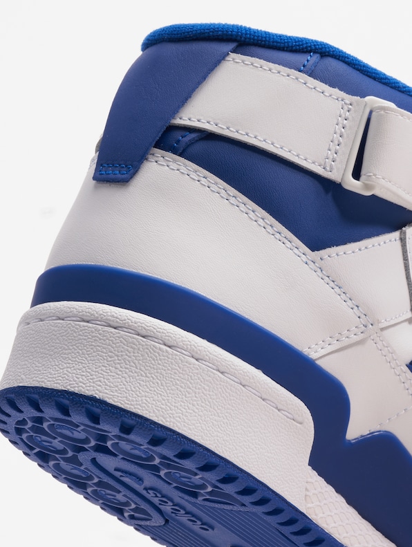 Forum Mid-8