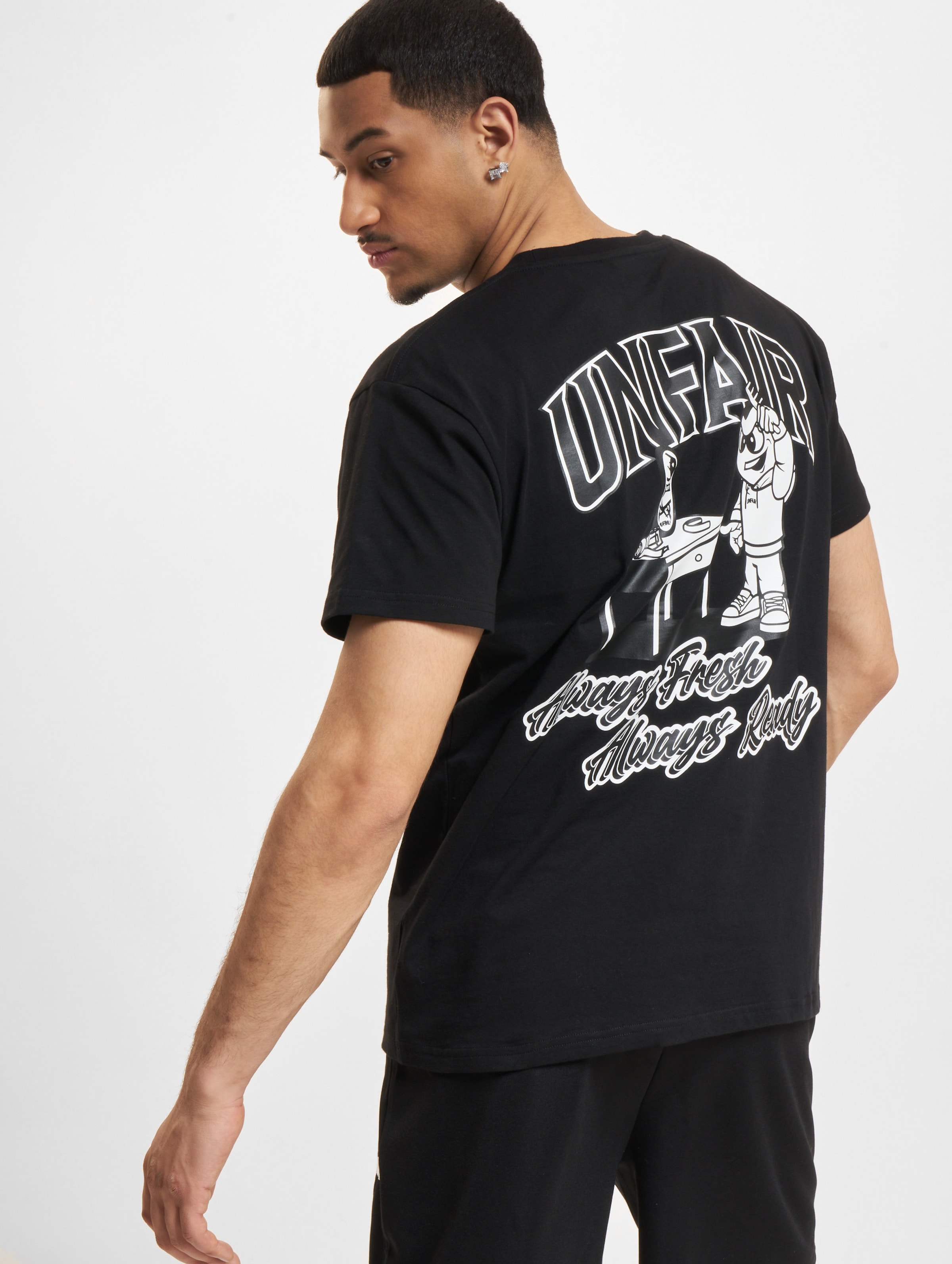 UNFAIR ATHLETICS Always Ready T-Shirt Männer,Unisex op kleur zwart, Maat XXL