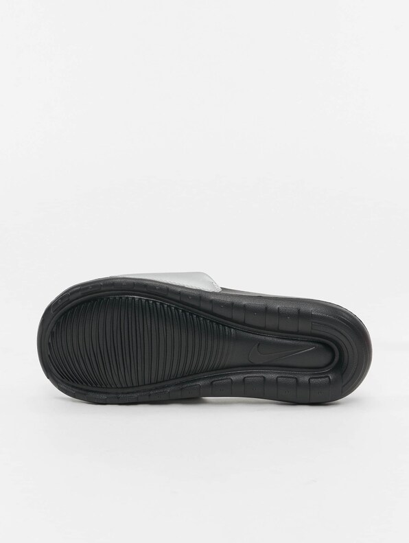 Nike Victori One Sandals Black/Black/Metallic-1