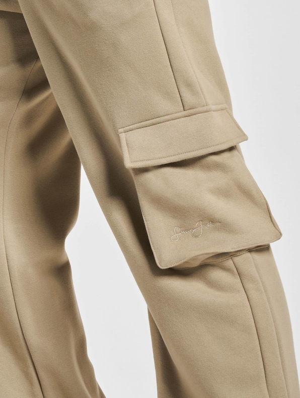 Script Logo Peached Slit-3