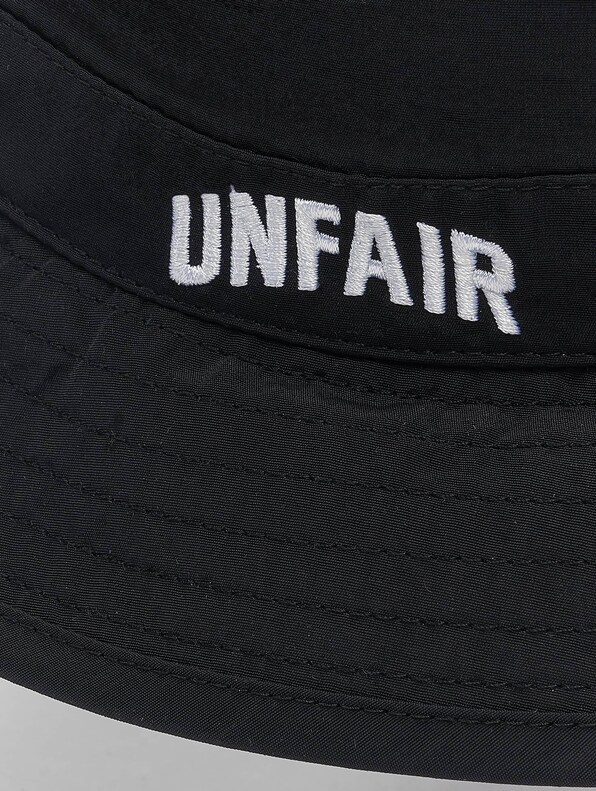 Unfair Safari-4