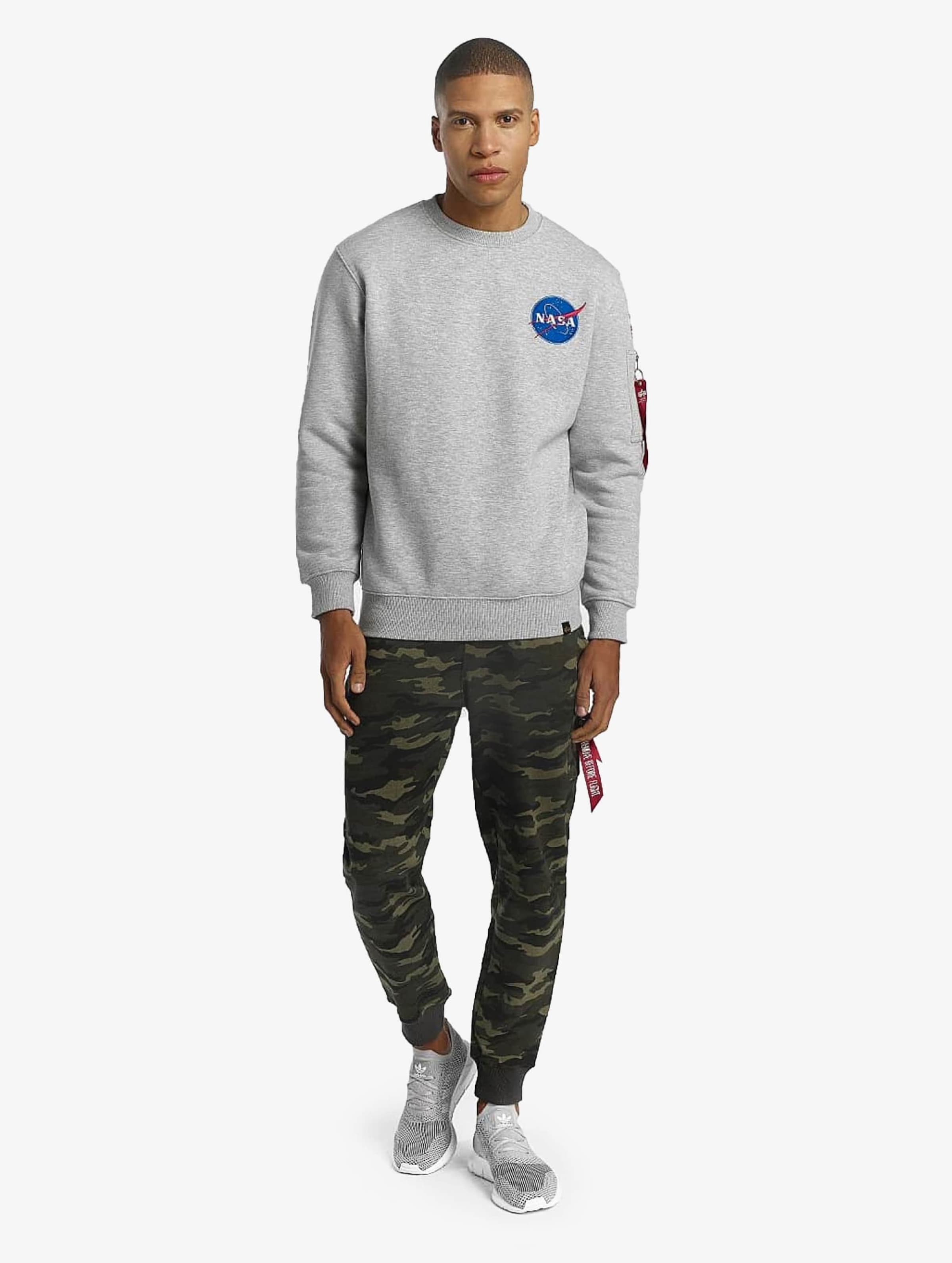 Space shuttle online sweater