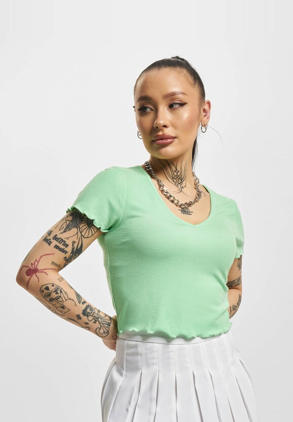 Kika V Neck Crop-1