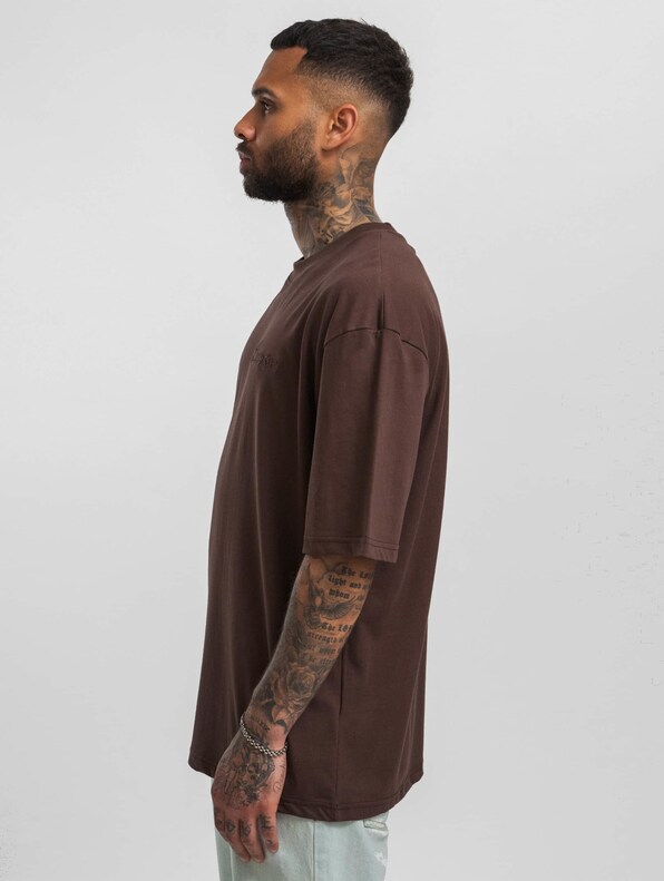 Dropsize Heavy Oversize Embo T-Shirts-1