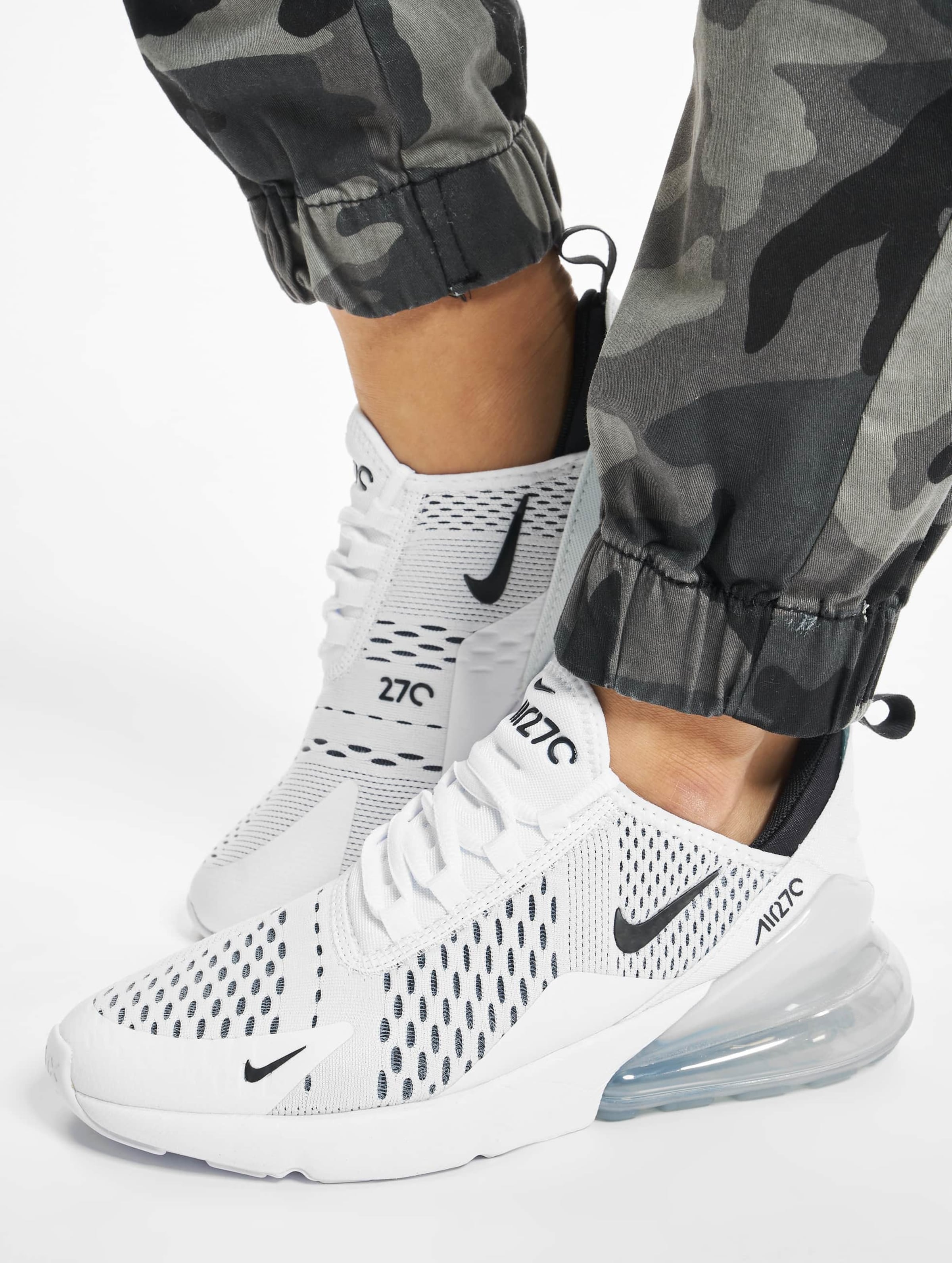 Nike air max 270 photos best sale