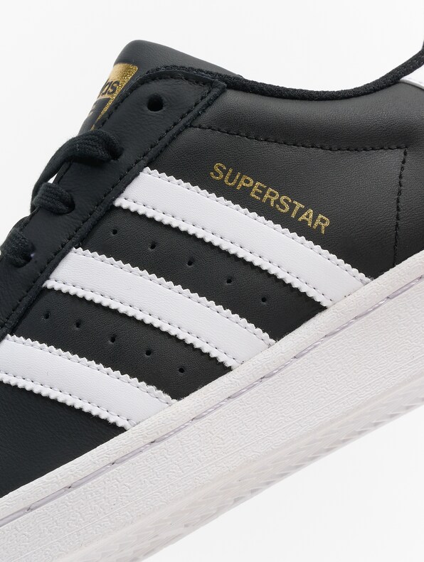 Superstar -8