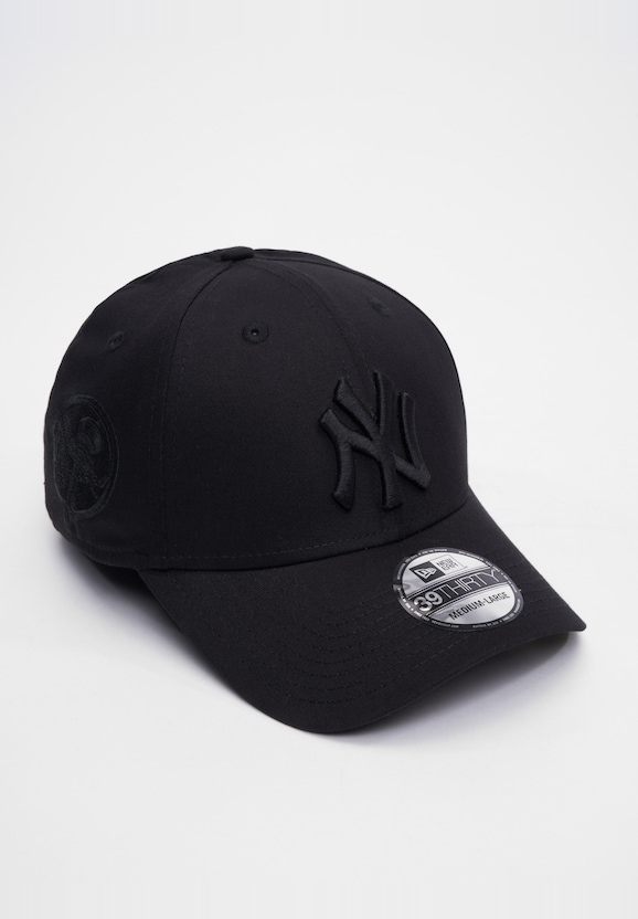 New Era Monochrome 39Thirty New York Yankees Snapback Caps-1