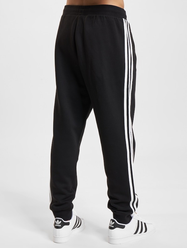 Adicolor 3-Stripes-1