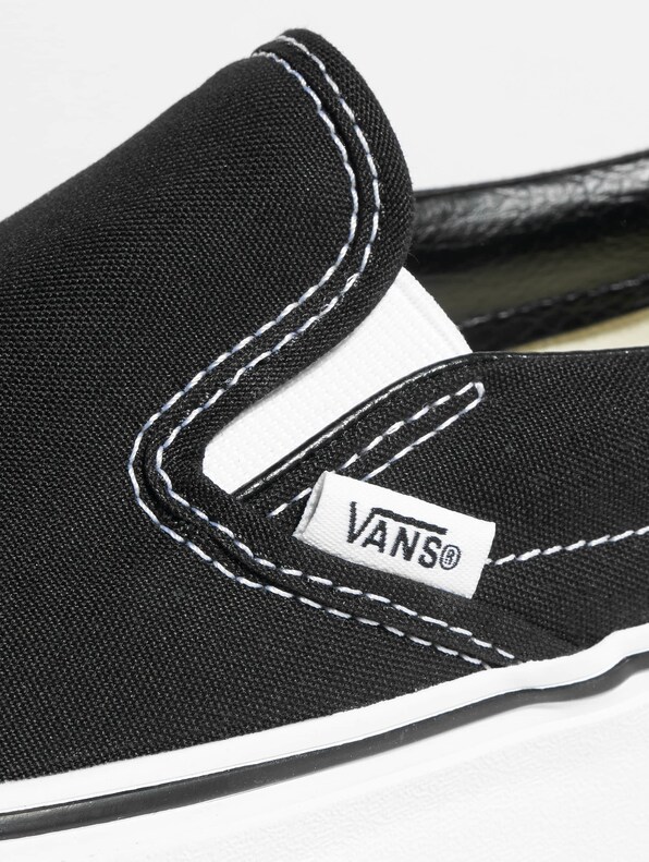 Vans Classic Slip-On Platform Sneakers Black/True-5
