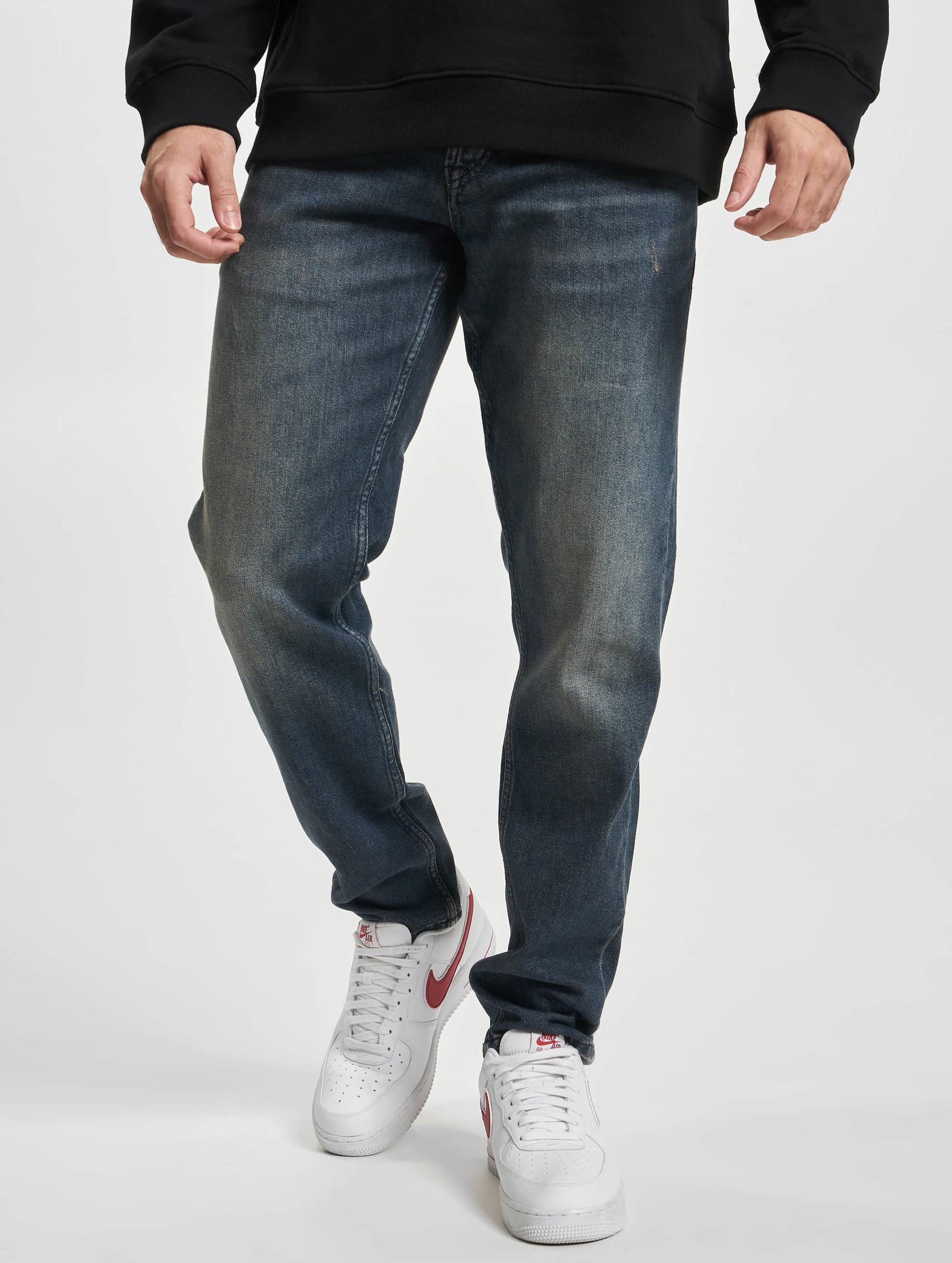 Jeans offer online sale