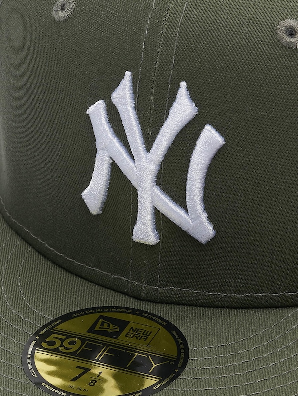 MLB New York Yankees League Essential 59Fifty-4