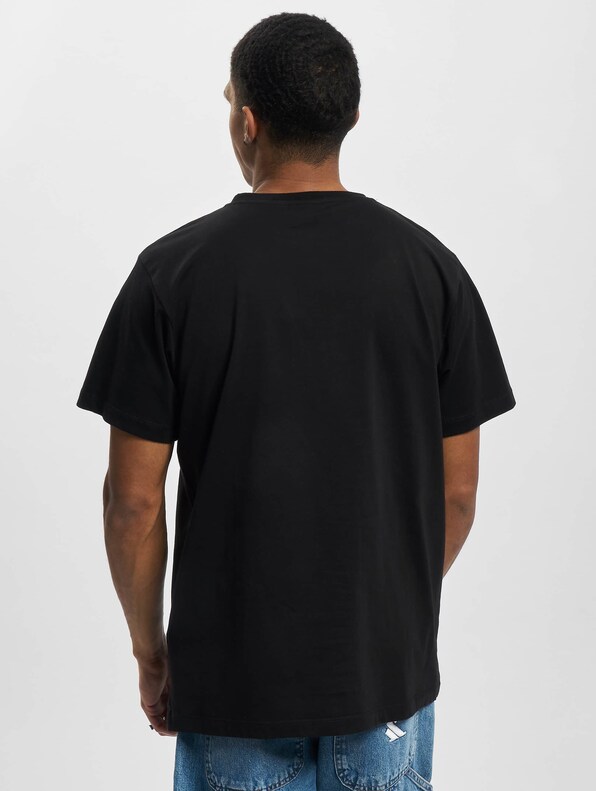 Pizza R Neck-1