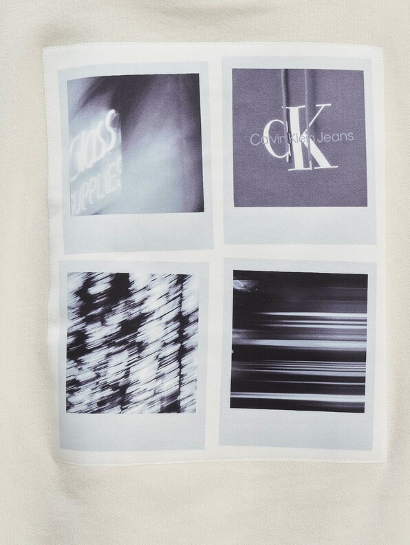 Calvin Klein Back Polaroid Label Sweatshirt Black-3
