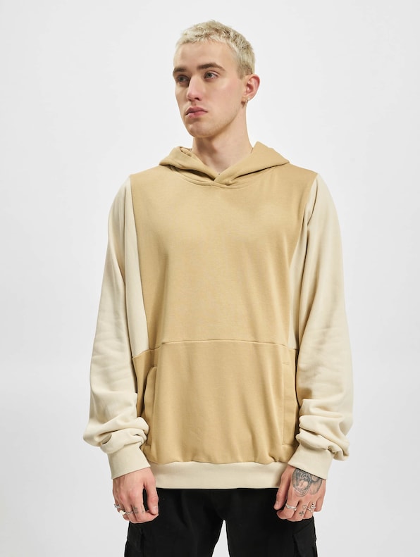 Cut On Sleeve-2