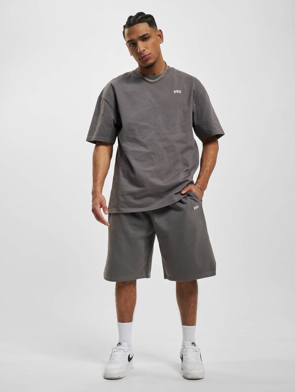 DEF PLAIN Shorts-6