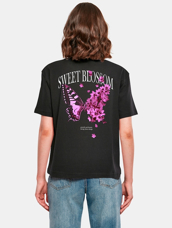 Sweet Blossom And Beauty-0