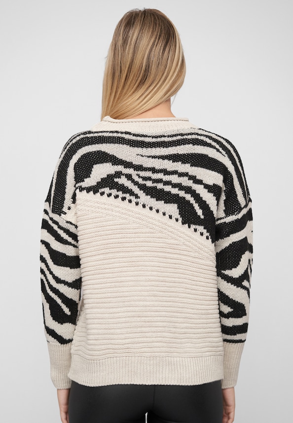 Knit sweater asymetric-1