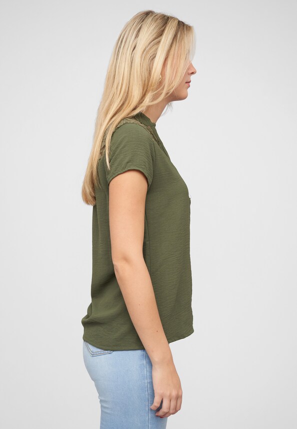 Musselin Shirt V-Neck mit Deko Knopfleiste und Spitze-3