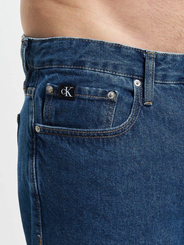 Calvin Klein 90s Straight Fit Jeans-4