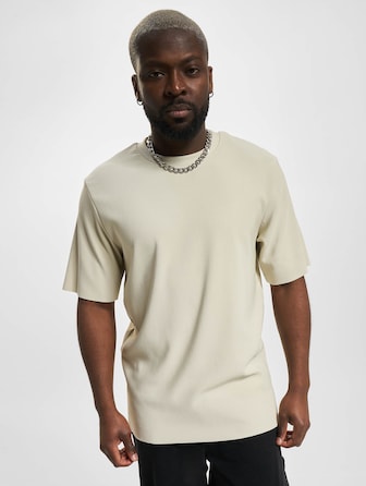 Plisse Crew Neck