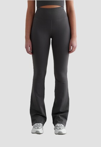 Shape Seamless Flare Petite 