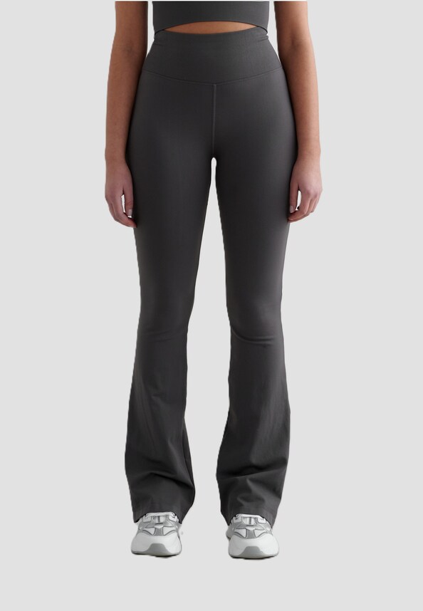 Shape Seamless Flare Petite -0