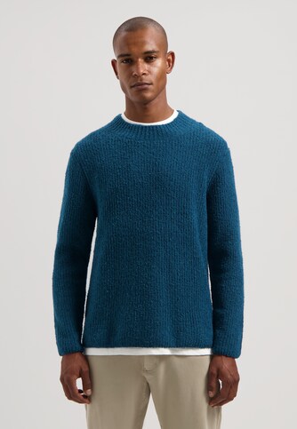 Quint Mock Neck