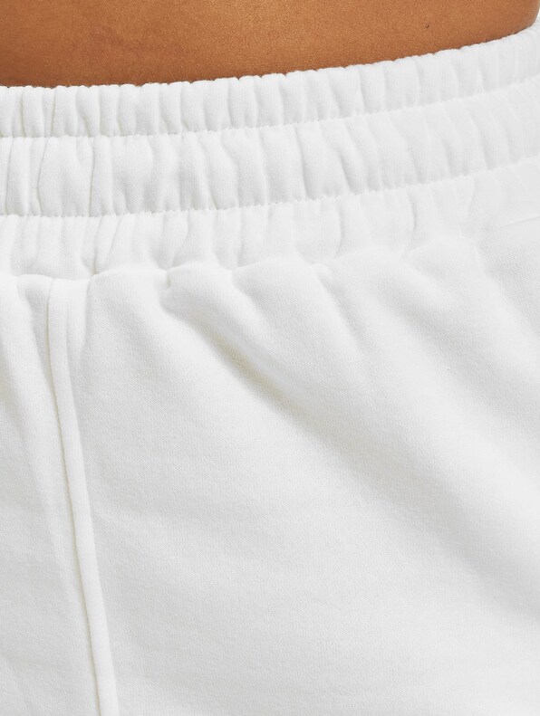 Classic Sweatpants-3