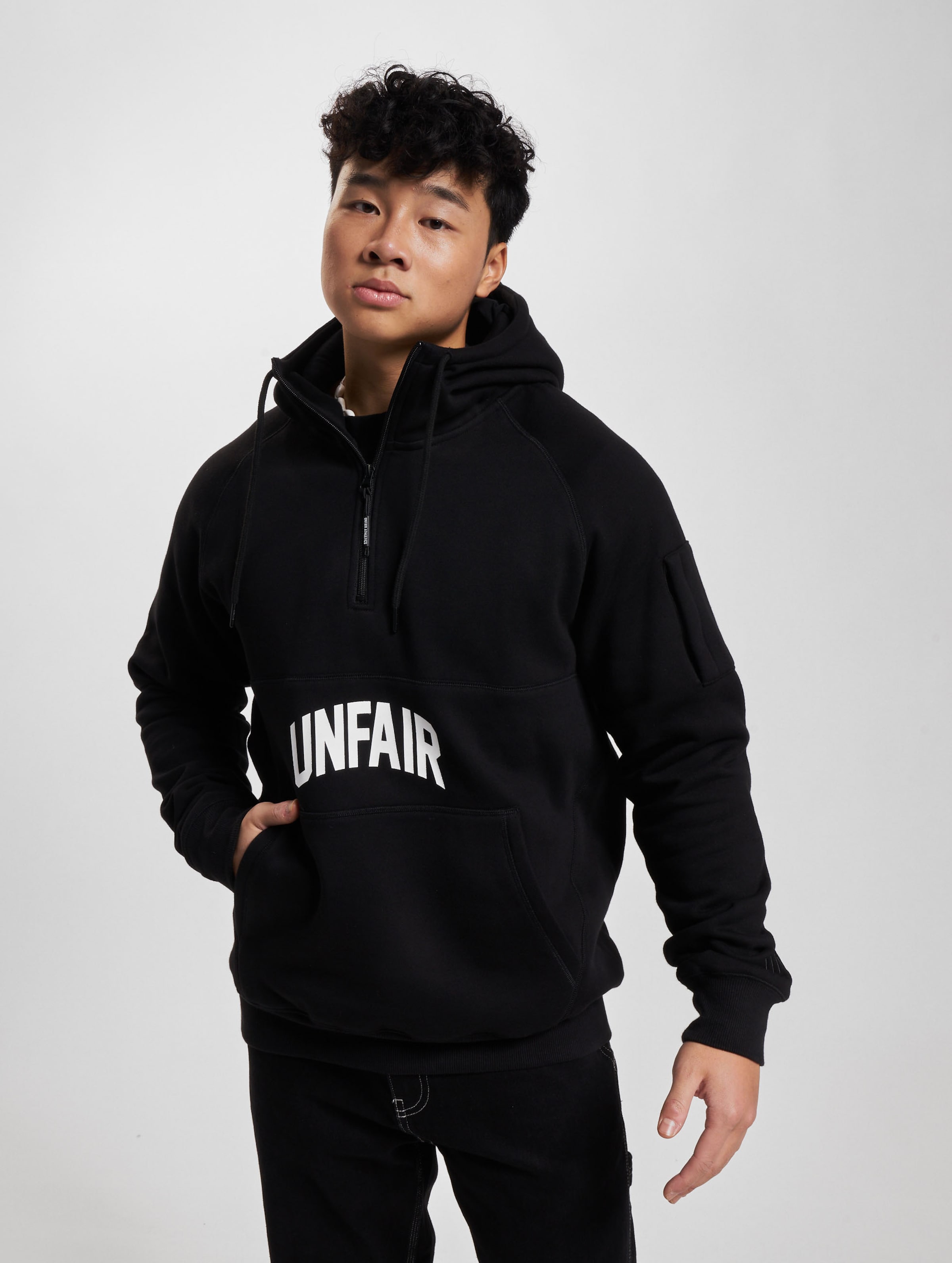 UNFAIR ATHLETICS Unfair Ninja Zipper Mannen op kleur zwart, Maat XL