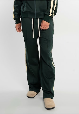 Everyday Wide Fit Track Pant