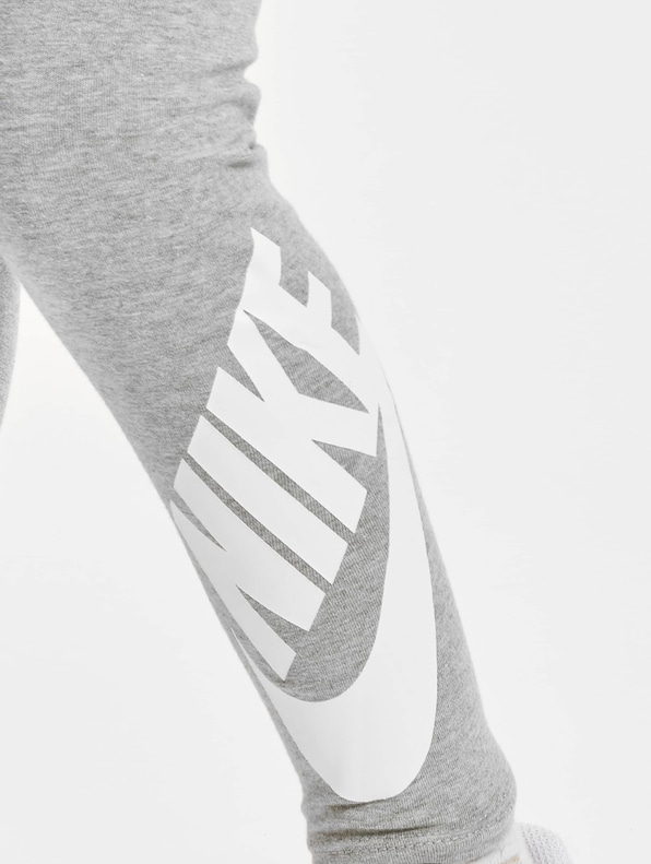 Nike Leg A See-4
