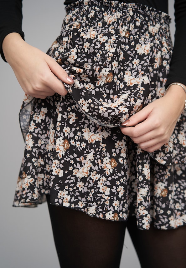 Tiered Skirt Ditsy Print-5