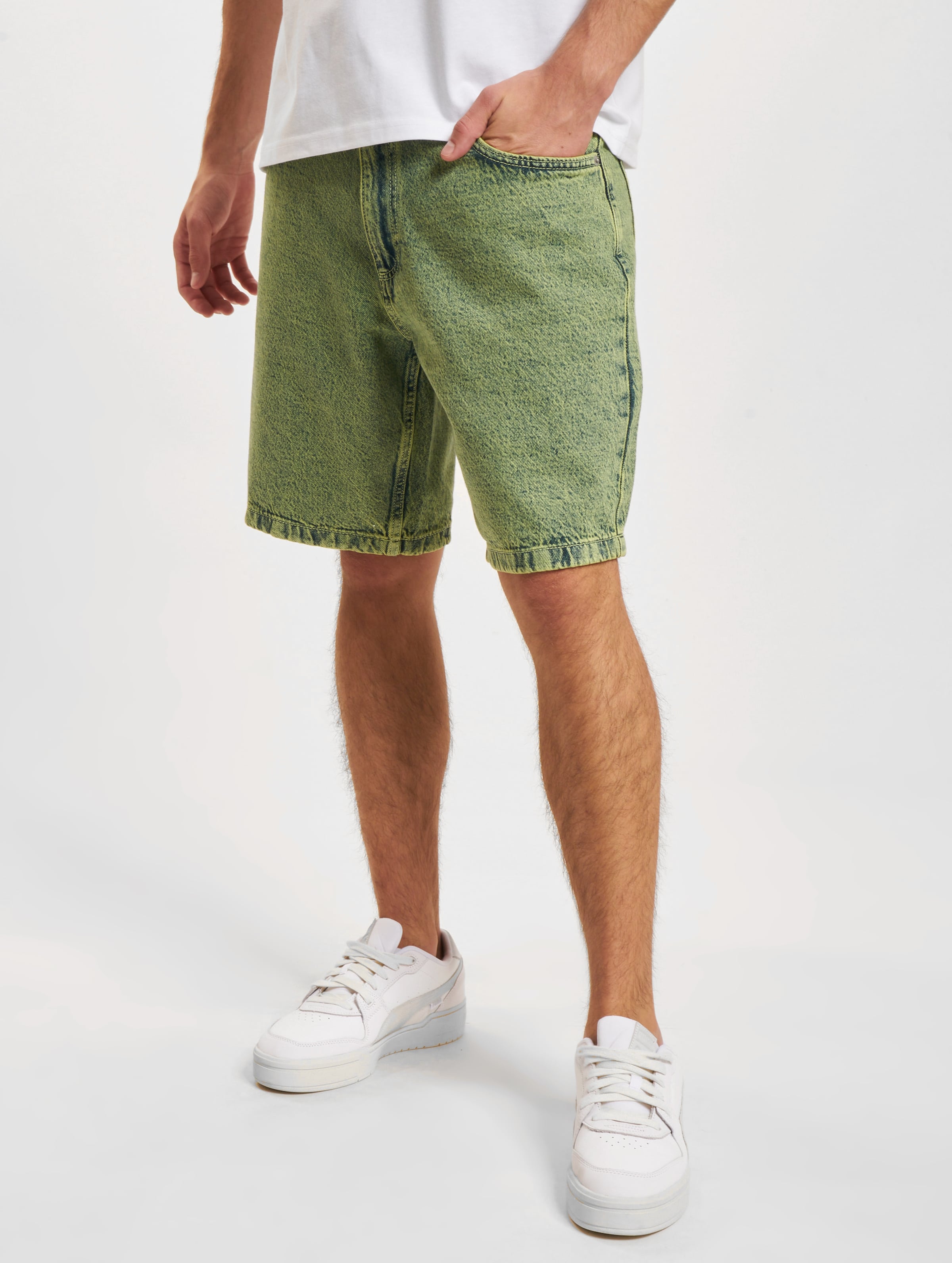Redefined Rebel Tokyo Shorts Mannen op kleur groen, Maat M