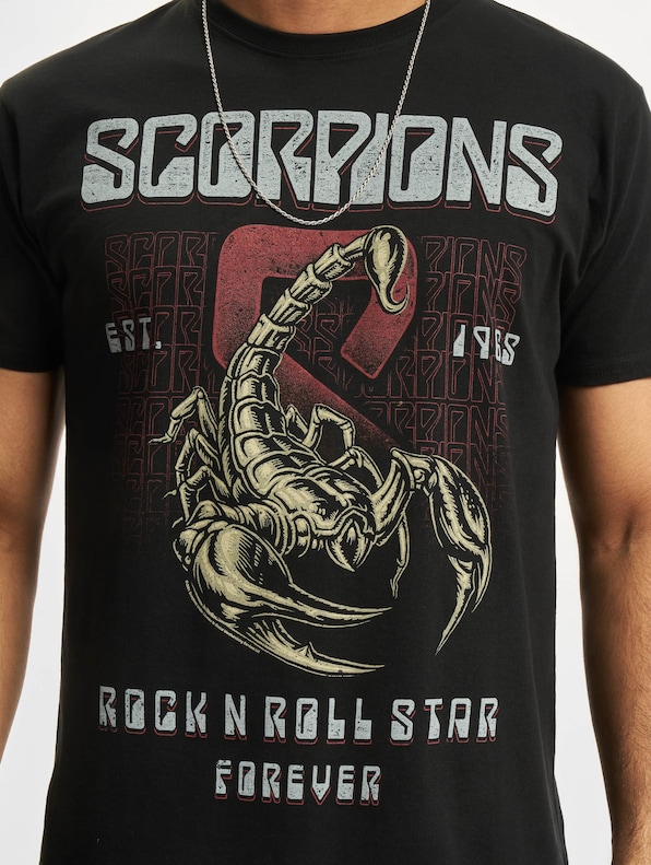 Scorpions Start Forever-3