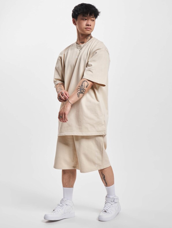 Hood -5